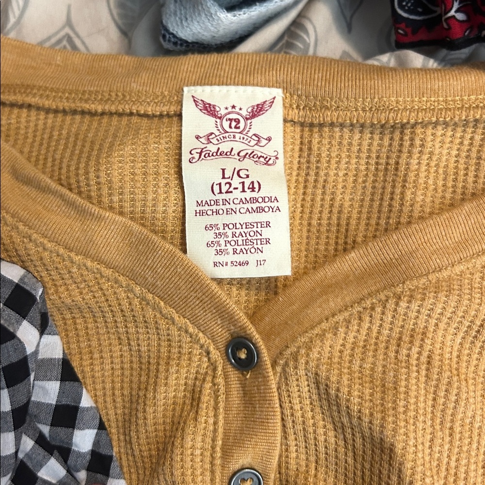 Assorted Tops Haul - Picture 5 of 8